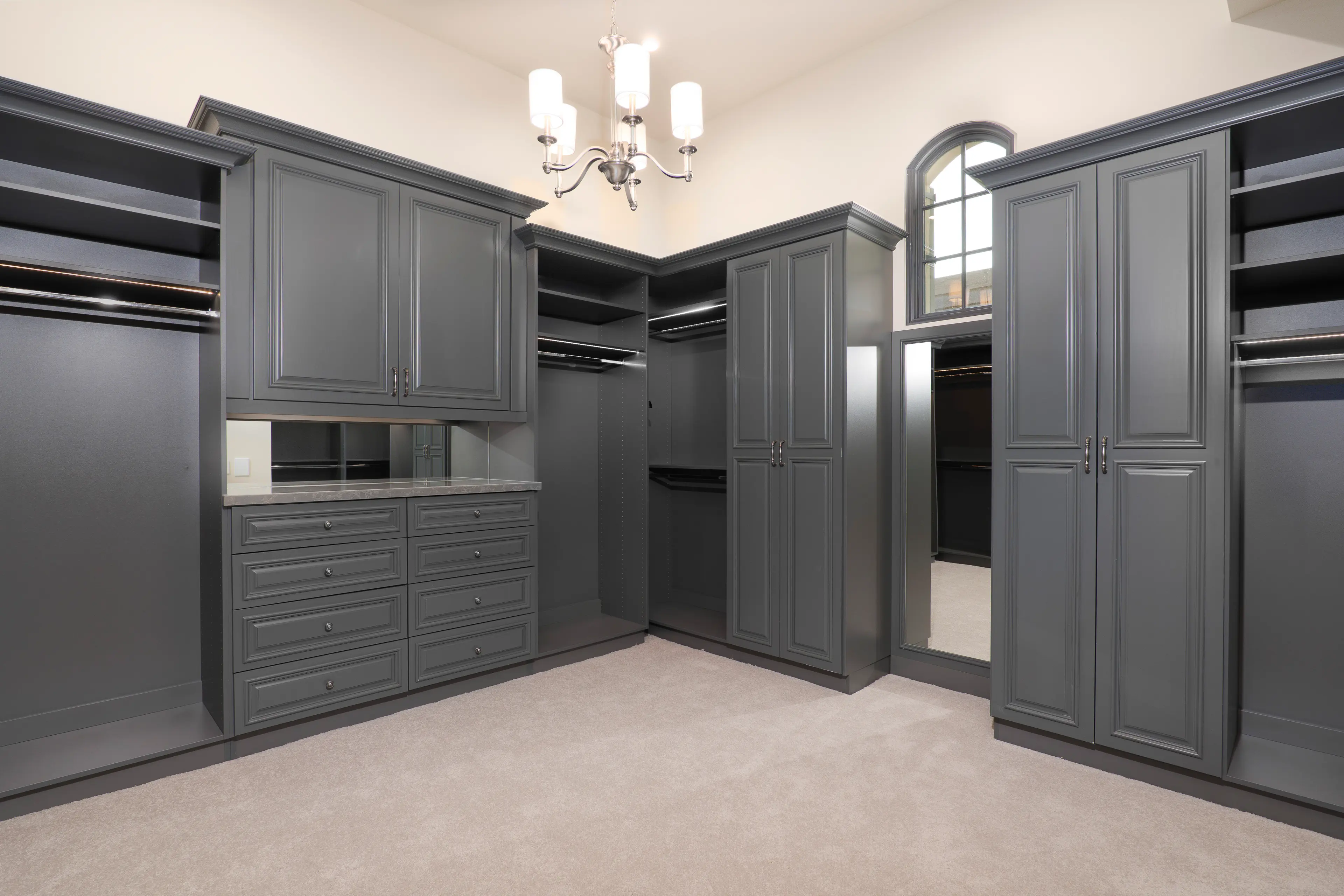 Best Paint Colors for Closets: A Design-Driven Guide